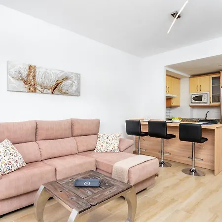 Apartamento Carihuela S.antonio 托雷莫利诺斯